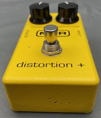 MXR M104 - Distortion + Pedal 2